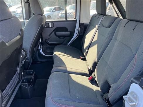 Used 2024 Jeep Wrangler Unlimited Rubicon image 13