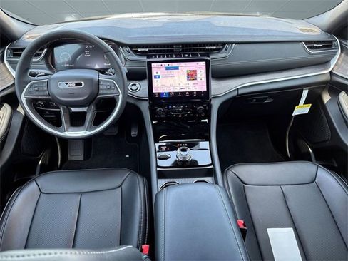 New 2025 Jeep Grand Cherokee L Limited w/ Luxury Tech Group II image 16