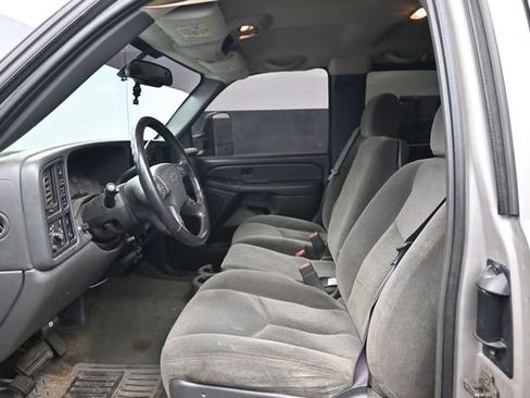 Used 2006 Chevrolet Silverado 3500 LT w/ Heavy-Duty Power Package AWD/4WD image 11