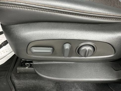 Certified 2023 Chevrolet Traverse High Country w/ LPO, Floor Liner Package AWD/4WD image 10