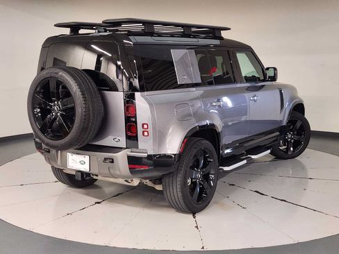 Used 2023 Land Rover Defender 110 X-Dynamic SE AWD/4WD image 2