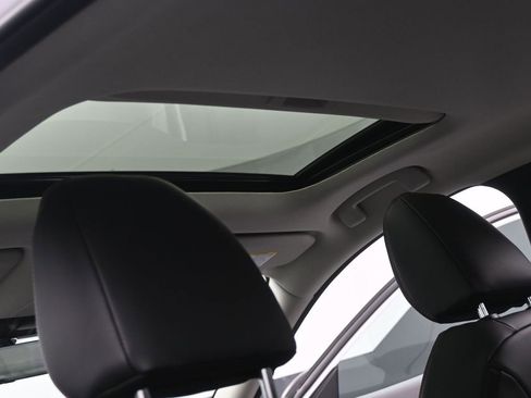 New 2026 Nissan Sentra SR w/ SR Premium Package FWD image 23