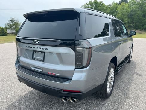 New 2026 Chevrolet Suburban RST image 5