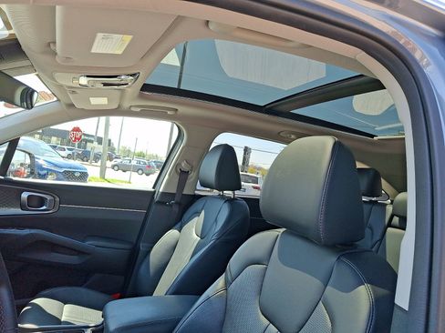 Used 2025 Kia Sorento S w/ Panoramic Sunroof Package AWD/4WD image 15