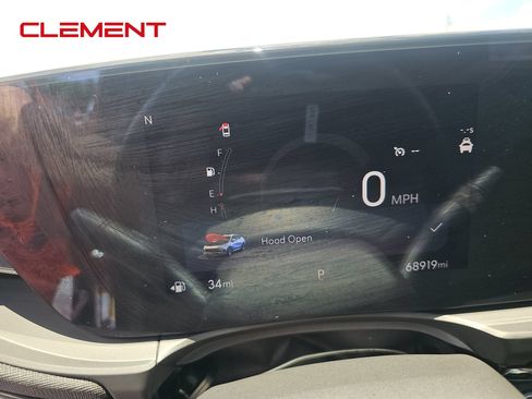 Used 2024 Buick Envista Sport Touring w/ Convenience I Package FWD image 2