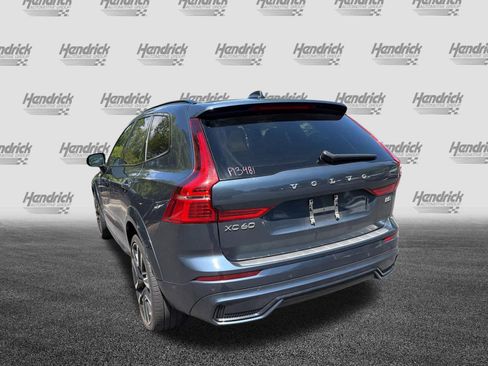 Certified 2023 Volvo XC60 B5 Ultimate w/ Protection Package Premier FWD image 11