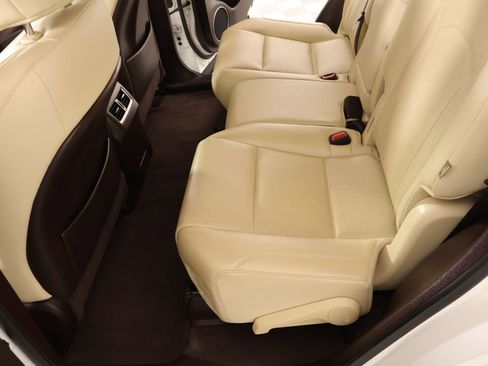 Used 2020 Lexus RX 350L FWD w/ Premium Package image 12