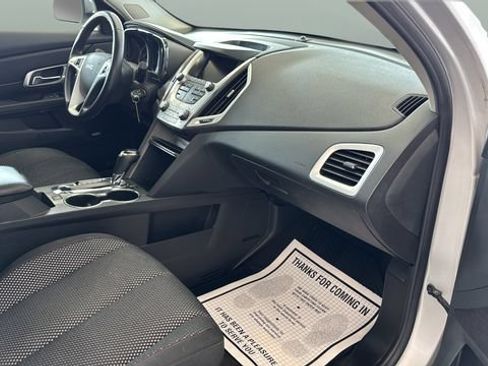Used 2017 GMC Terrain SLE w/ Technology Package FWD image 22