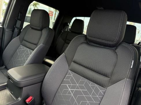 New 2026 Nissan Frontier SV w/ SV Convenience Package image 15