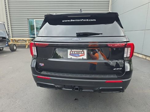 Used 2025 Ford Explorer ST-Line AWD/4WD image 8