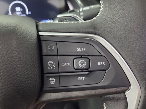 New 2026 Jeep Grand Cherokee L Limited AWD/4WD image 14