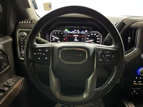 Used 2021 GMC Sierra 1500 Denali w/ Technology Package AWD/4WD image 11