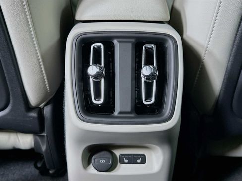 New 2026 Volvo XC40 B5 Plus w/ Protection Package Premier image 24