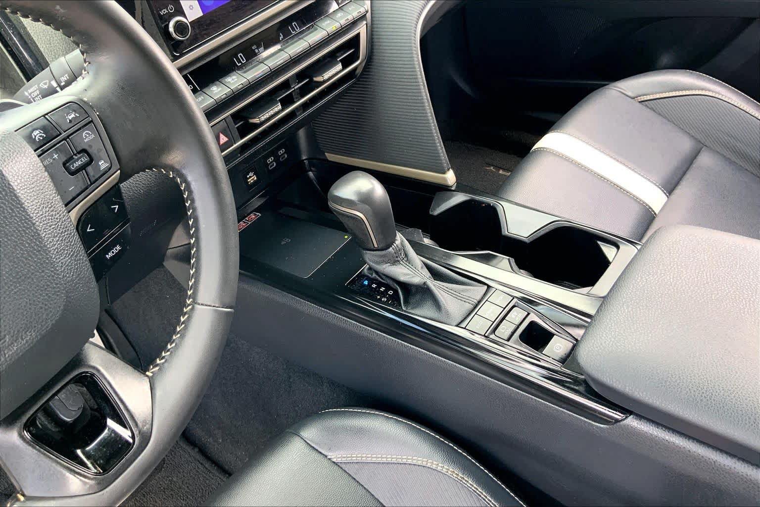 Certified 2025 Toyota Camry SE FWD image 16