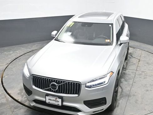 Used 2021 Volvo XC90 T6 Momentum image 30