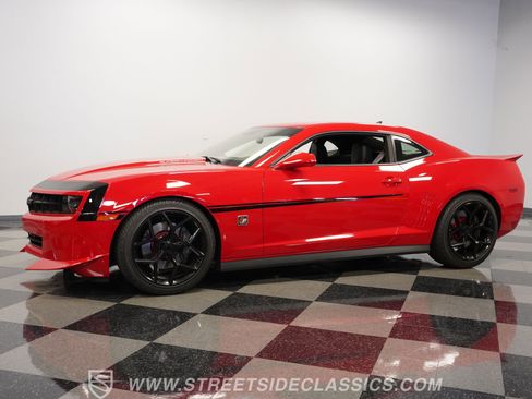 Used 2010 Chevrolet Camaro SS w/ RS Package image 6