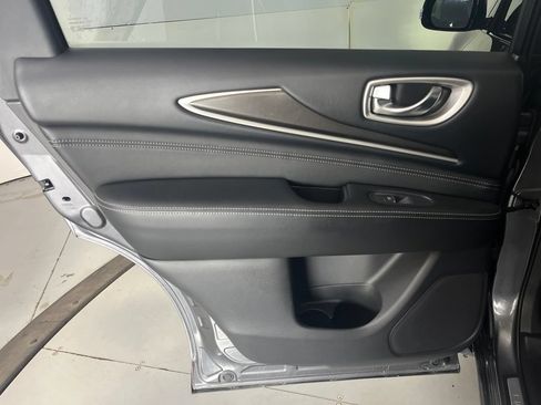 Used 2017 INFINITI QX60 Luxe w/ Premium Package AWD/4WD image 28