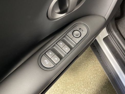 New 2026 Hyundai Ioniq 5 SEL RWD image 18