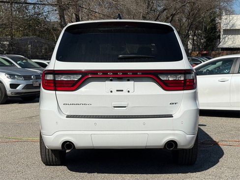 Used 2025 Dodge Durango GT image 8