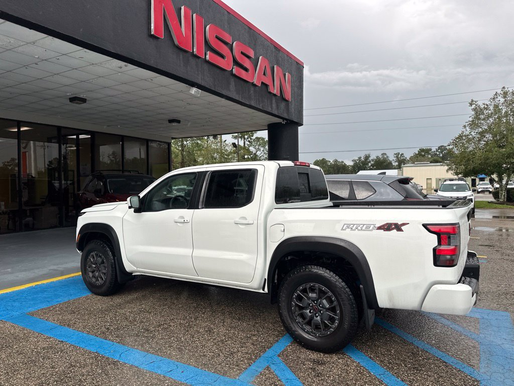 Used 2024 Nissan Frontier PRO-4X w/ Pro Premium Package AWD/4WD image 3