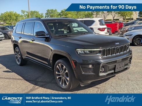 Used 2022 Jeep Grand Cherokee L Overland w/ Advanced Protech Group III AWD/4WD image 1