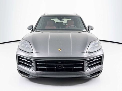 New 2025 Porsche Cayenne image 6