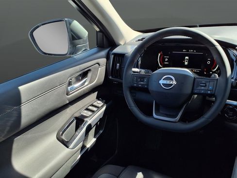 New 2026 Nissan Pathfinder SL AWD/4WD image 15