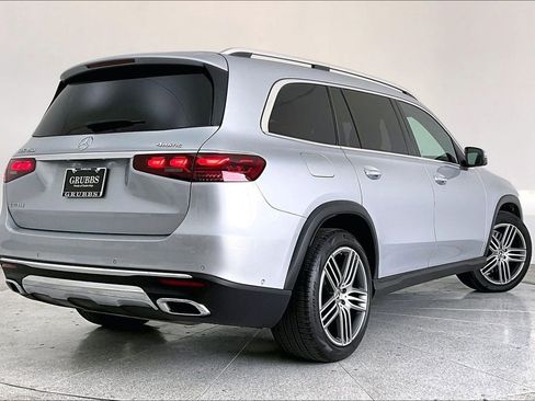 Used 2025 Mercedes-Benz GLS 450 GLS 450 image 2