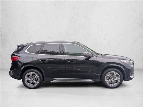 Certified 2025 BMW X1 xDrive28i w/ Convenience Package AWD/4WD image 4