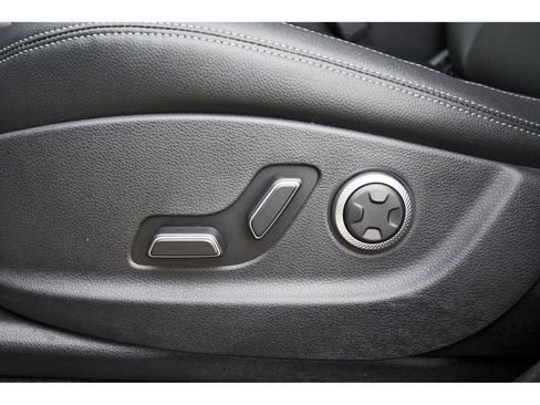 Used 2026 Genesis GV70 2.5T AWD/4WD image 29