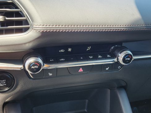 Certified 2025 MAZDA MAZDA3 s FWD image 20