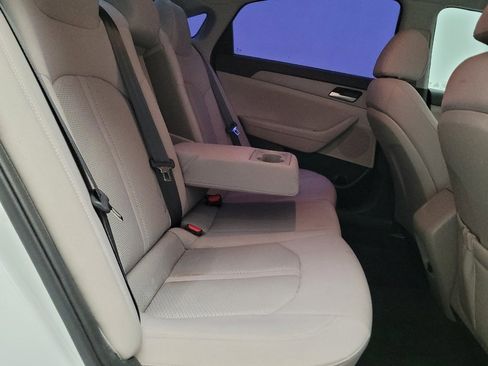Used 2018 Hyundai Sonata SE FWD image 19