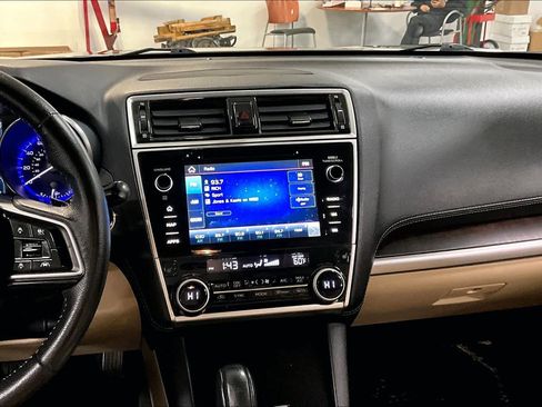 Used 2019 Subaru Outback 2.5i Limited image 6