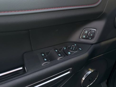 Used 2024 Ford Expedition Max Limited image 24