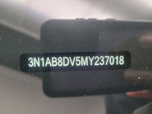Used 2021 Nissan Sentra SR FWD image 33