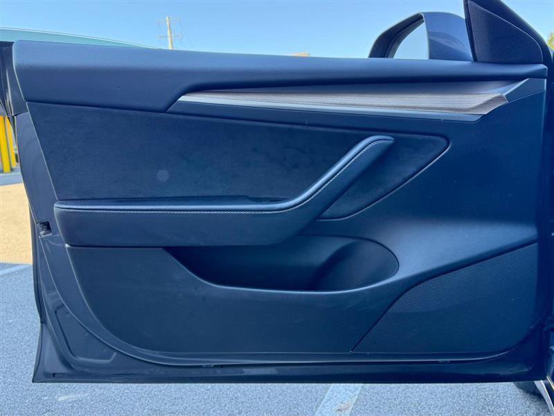 Used 2022 Tesla Model 3 Long Range AWD/4WD image 14
