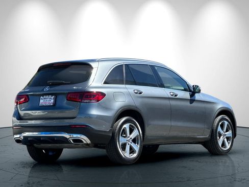Used 2021 Mercedes-Benz GLC 300 4MATIC image 4