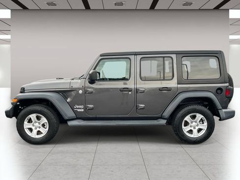 Used 2018 Jeep Wrangler Unlimited Sport S AWD/4WD image 7