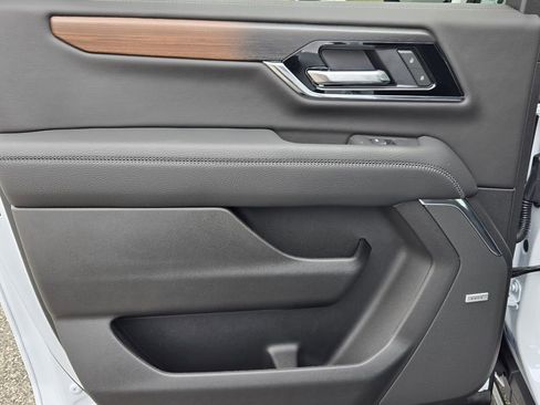 New 2026 GMC Yukon XL Denali AWD/4WD image 37