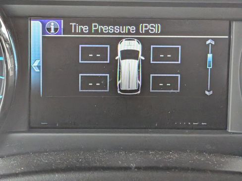 Used 2019 Chevrolet Tahoe LT image 12