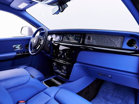 Used 2024 Rolls-Royce Phantom Sedan w/ The Phantom Package RWD image 62