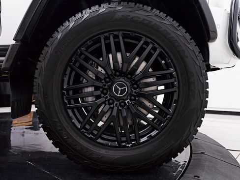 Used 2023 Mercedes-Benz G 63 AMG Squared image 29