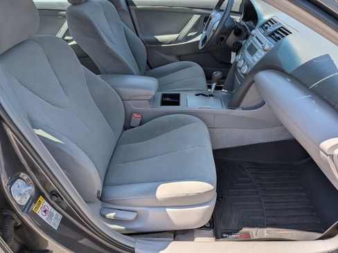 Used 2009 Toyota Camry FWD image 27