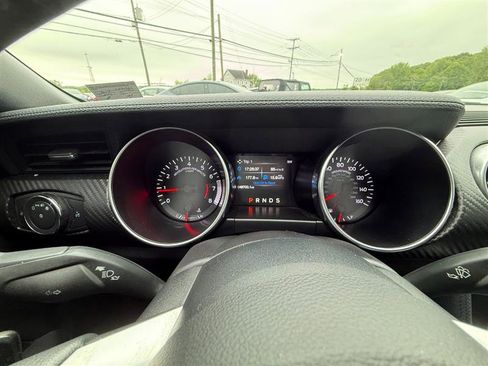 Used 2020 Ford Mustang Coupe RWD image 11
