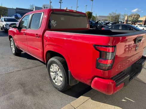 Used 2022 Nissan Frontier SV image 4