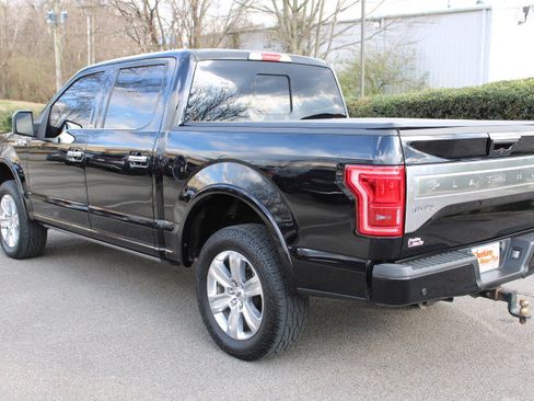 Used 2017 Ford F150 Platinum w/ Equipment Group 701A Luxury image 9