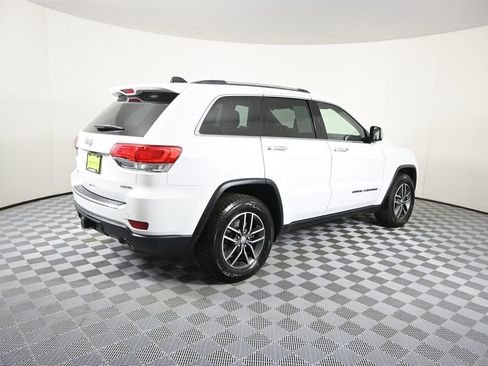 Used 2018 Jeep Grand Cherokee Limited w/ Trailer Tow Group IV image 6