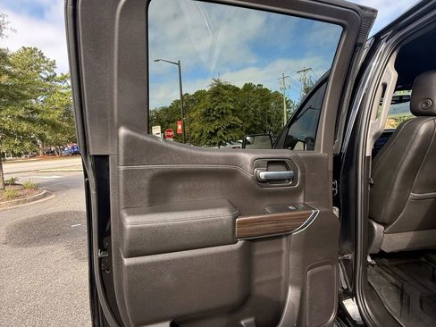 Used 2019 Chevrolet Silverado 1500 LT Trail Boss image 14