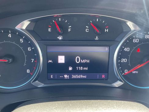 Used 2022 Chevrolet Traverse LT w/ LT Premium Package image 25