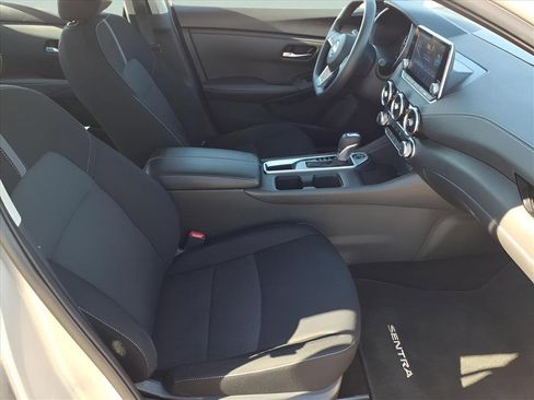 Used 2023 Nissan Sentra SV image 17